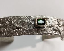 Edward Lane McCartney, "Canyon Suite, Cuff", 2020, sterling, cuttlebone cast sterling, 18k yellow gold, chrome diopside, 2 1/4 x 1/2 x 2 1/4"