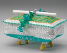 Heather Logan, "Small Box", beadwork, 2 1/2 x 3 1/4 x 2"