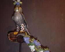 Bamboo Wisteria Falcon, 2005, blown and sculpted glass, 25 x 14 x 9"