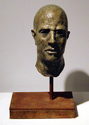 Cabeza Observador, 2001, bronze, 10 3/4 x 6 1/4 x 5 1/2"