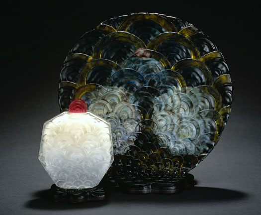 Emanation, 2005, hand-blown, sand-blasted, acid-etched, painted glass, 10 1/2 x 15 x 5"